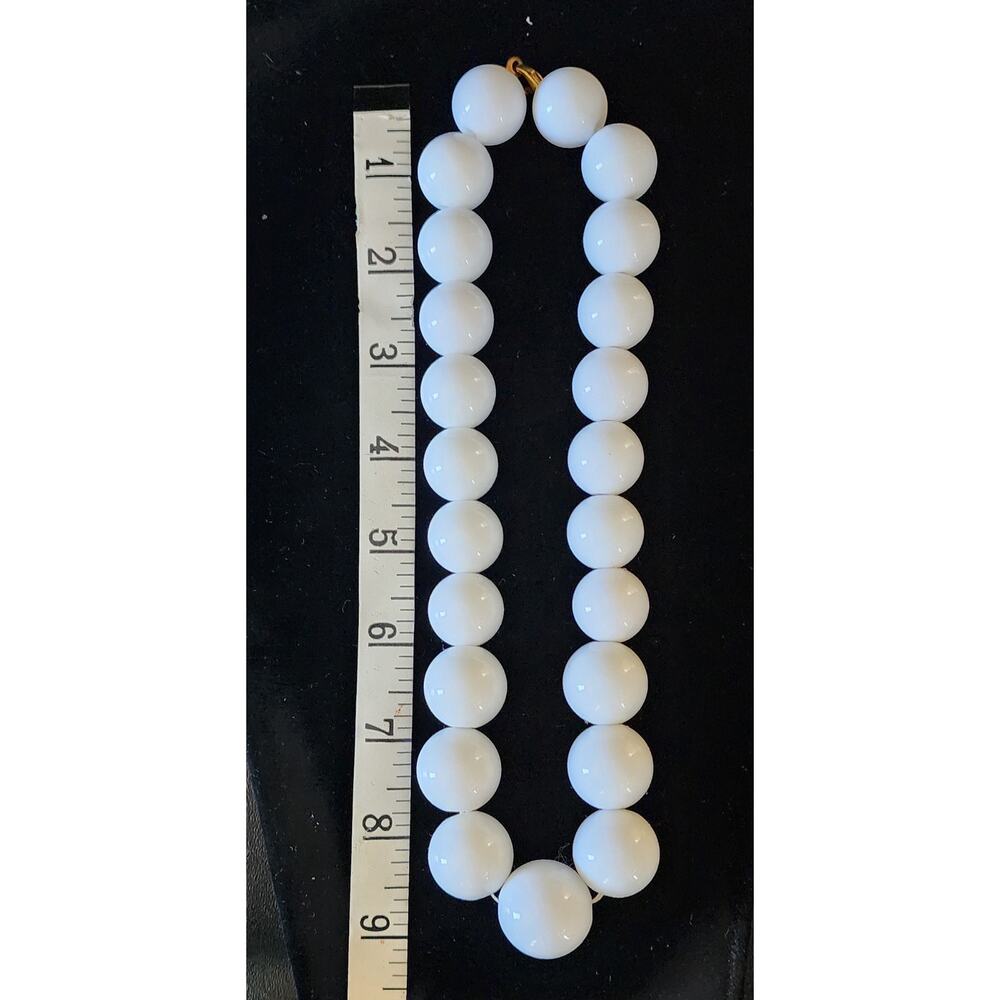 VTG Park Lane Color Connections White Bead Necklace, Cuff Bracelet & Earring Set - Picture 5 of 13
